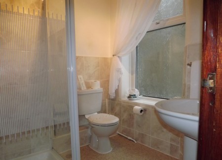 Bathroom Room 2
