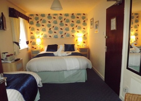 Room 9 2