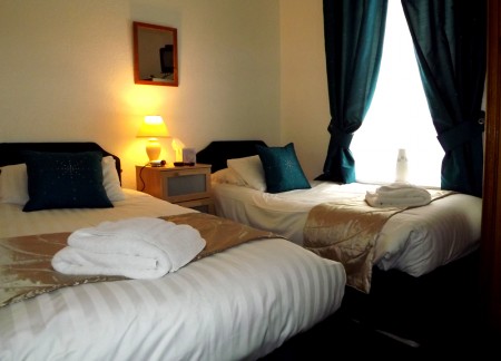 Standard Twin Room 1